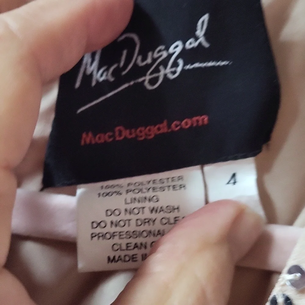 Mac Duggal 10740 Sequin Gown with Embellished Hemline and Belt NWT 16 smo…